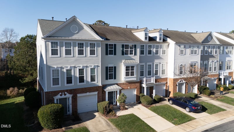 712 Sutter Gate Ln, Morrisville, NC 27560