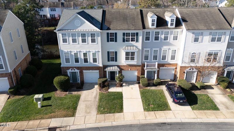 712 Sutter Gate Ln, Morrisville, NC 27560