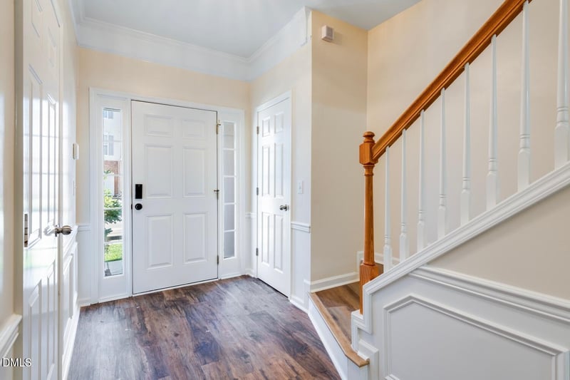 712 Sutter Gate Ln, Morrisville, NC 27560