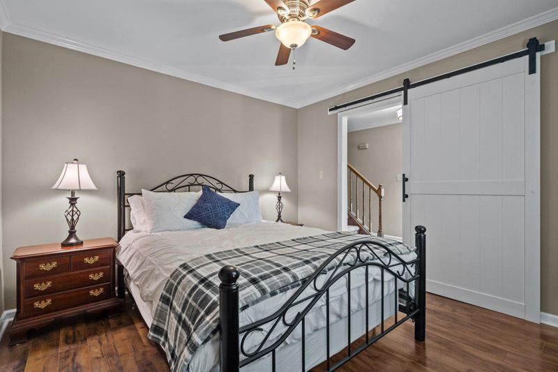 712 Trappers Run Dr, Cary, NC 27513