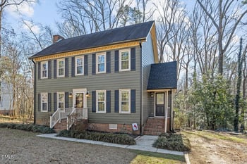 7120 Asheway Dr, Holly Springs, NC 27540