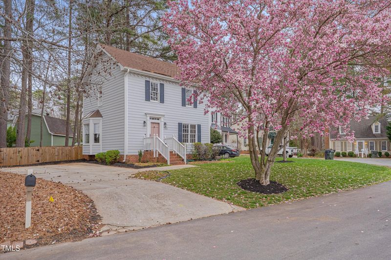 7121 Sandringham Dr, Raleigh, NC 27613