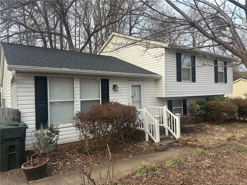 7121 Shellburne Dr, Raleigh, NC 27612