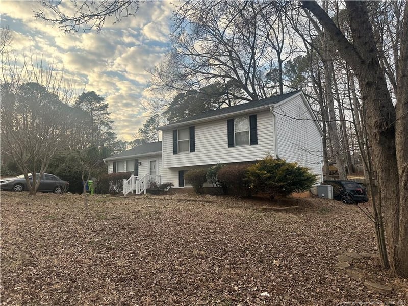 7121 Shellburne Dr, Raleigh, NC 27612