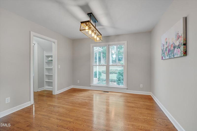 7124 Asheway Dr, Holly Springs, NC 27540