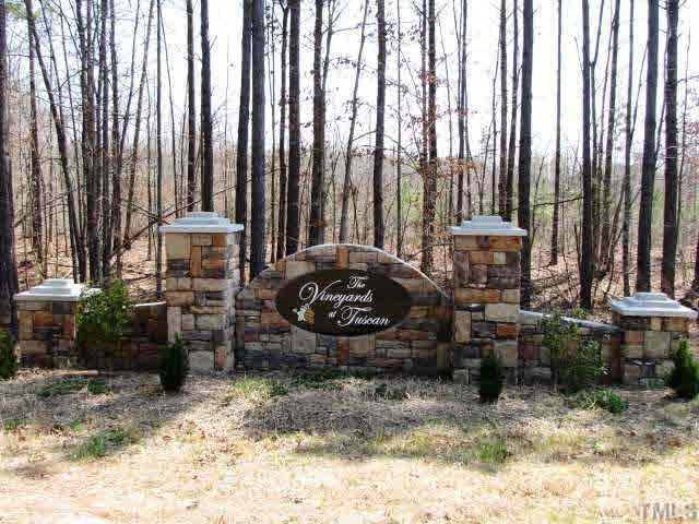 7124 Beau View Dr, Wendell, NC 27591