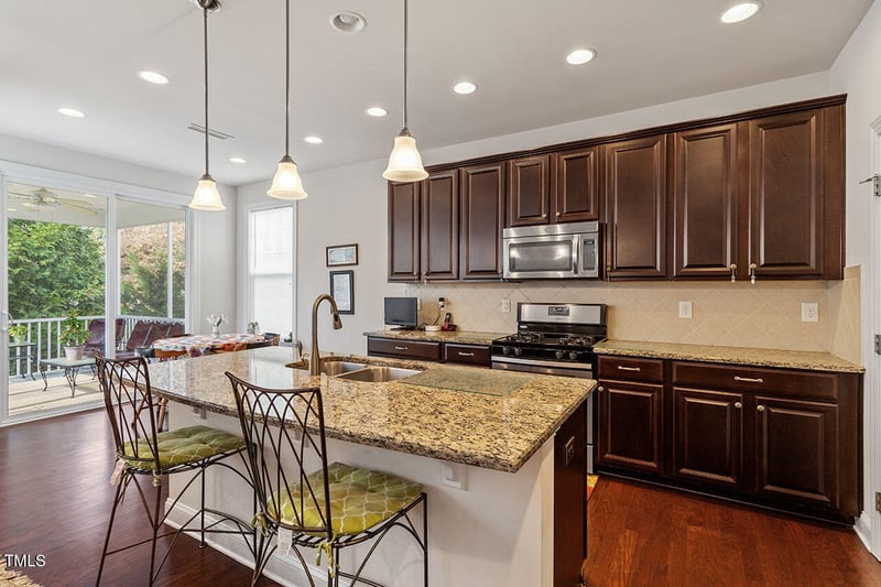 7124 Hinman Ln, Apex, NC 27539