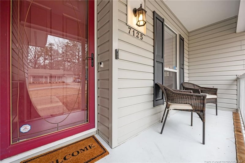 7125 Calamar Dr, Fayetteville, NC 28314
