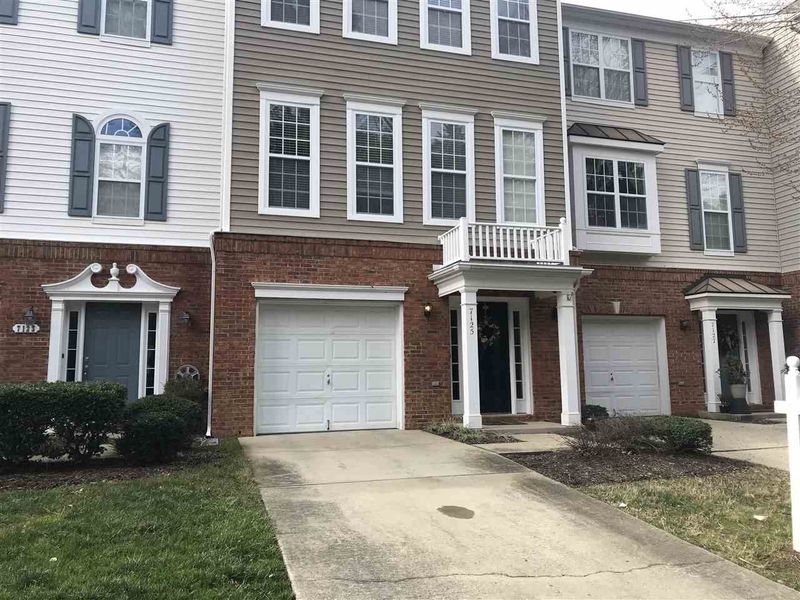 7125 Pinecrest Townes Dr, Raleigh, NC 27613
