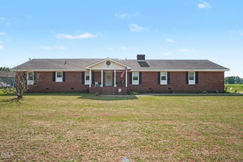 7128 Carolina 242 , Dunn, NC 28334