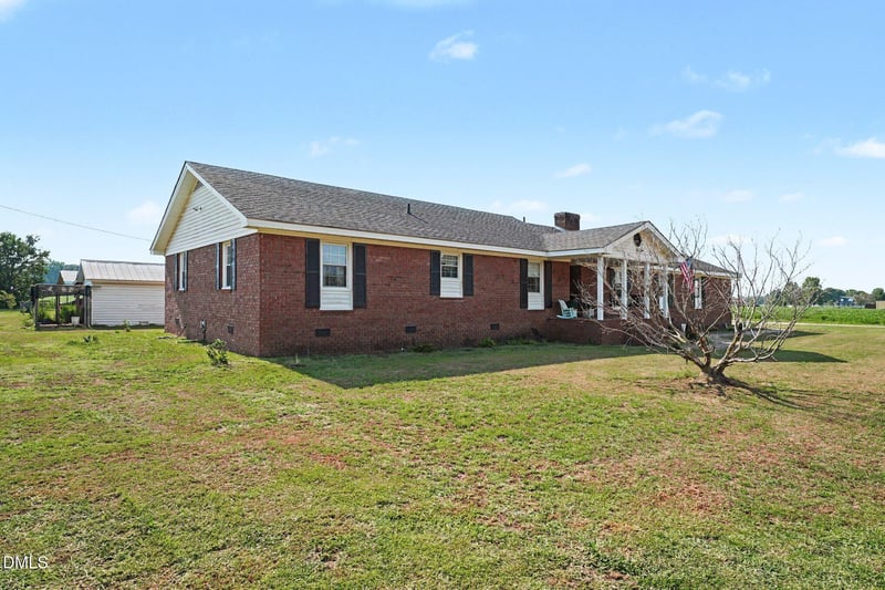 7128 Carolina 242 , Dunn, NC 28334