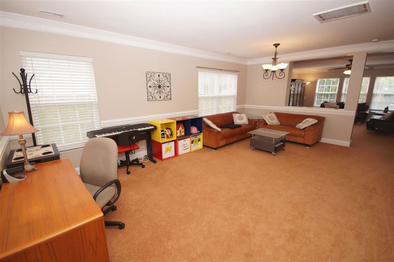7128 Lowell Ridge Rd, Raleigh, NC 27616