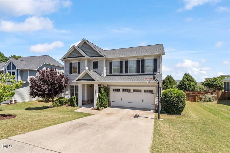 713 Apalachia Lake Dr, Fuquay Varina, NC 27526