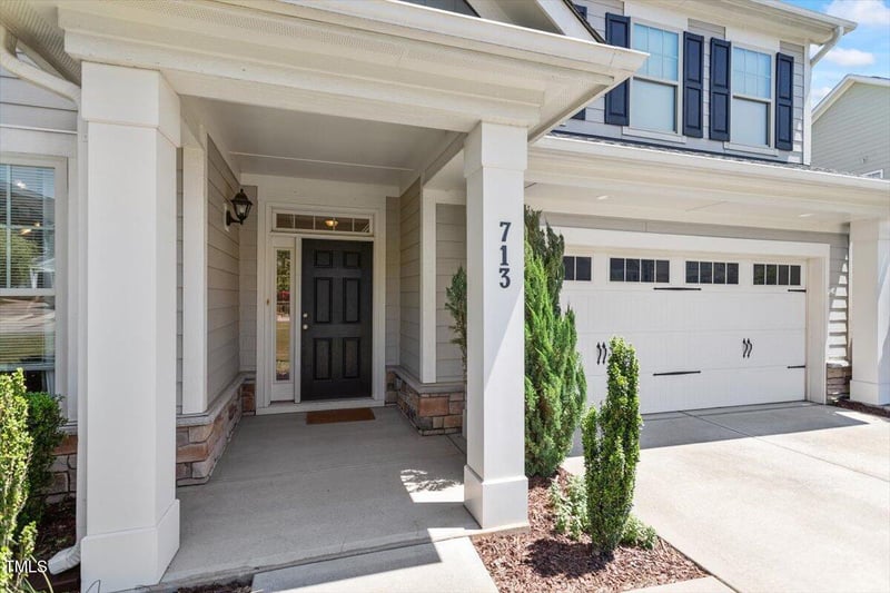 713 Apalachia Lake Dr, Fuquay Varina, NC 27526