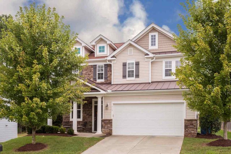 713 Ashburn Ln, Durham, NC 27703