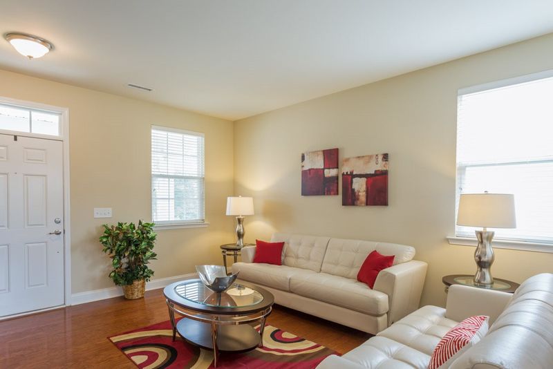 713 Ashburn Ln, Durham, NC 27703