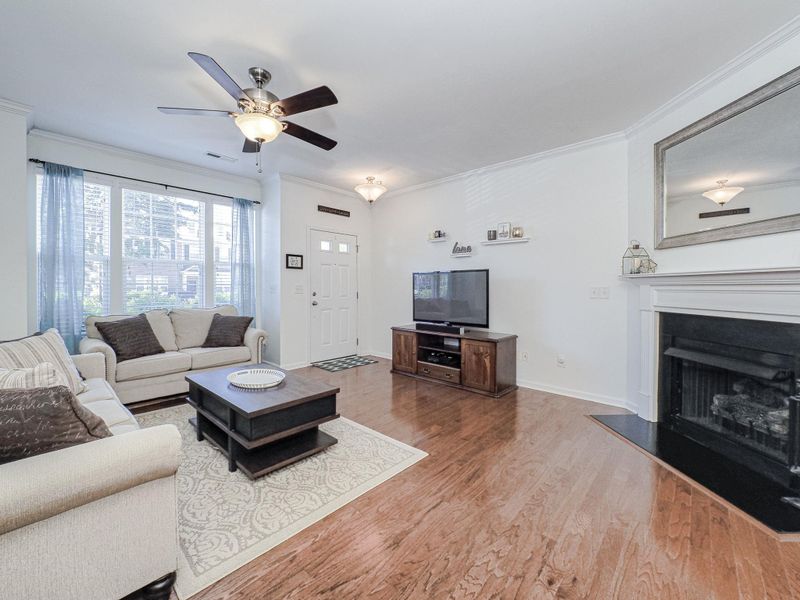 713 Bryant St, Raleigh, NC 27603
