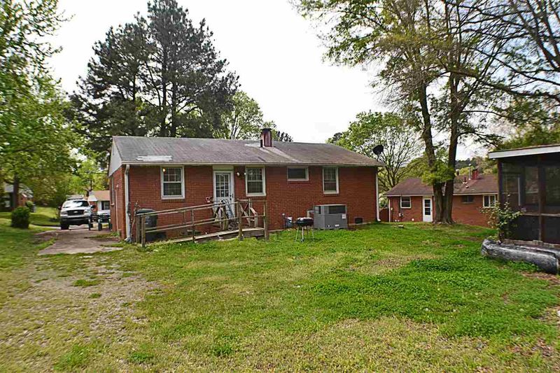 713 Bunche Dr, Raleigh, NC 27610