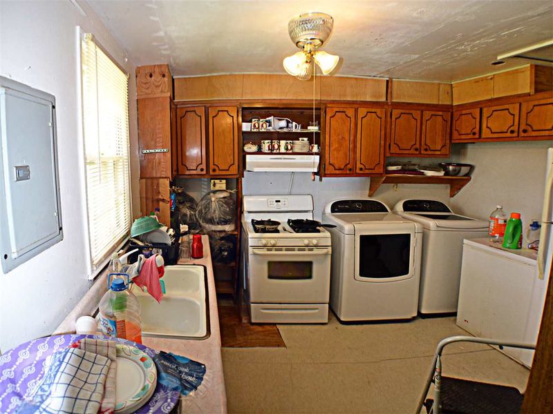 713 Bunche Dr, Raleigh, NC 27610