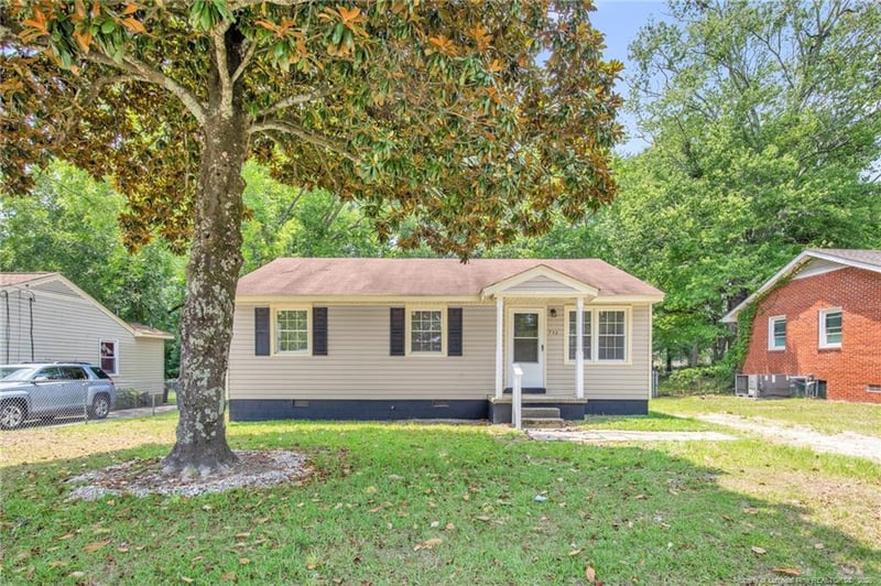 713 Commerce St, Fayetteville, NC 28305