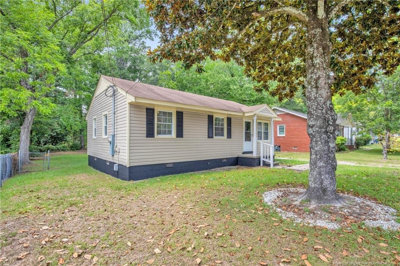 713 Commerce St, Fayetteville, NC 28305