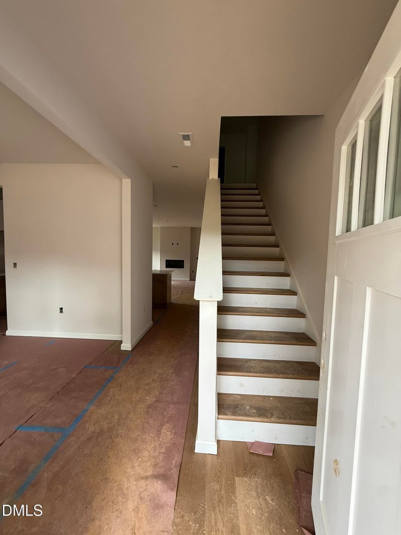 713 Crestview Dr, Durham, NC 27712