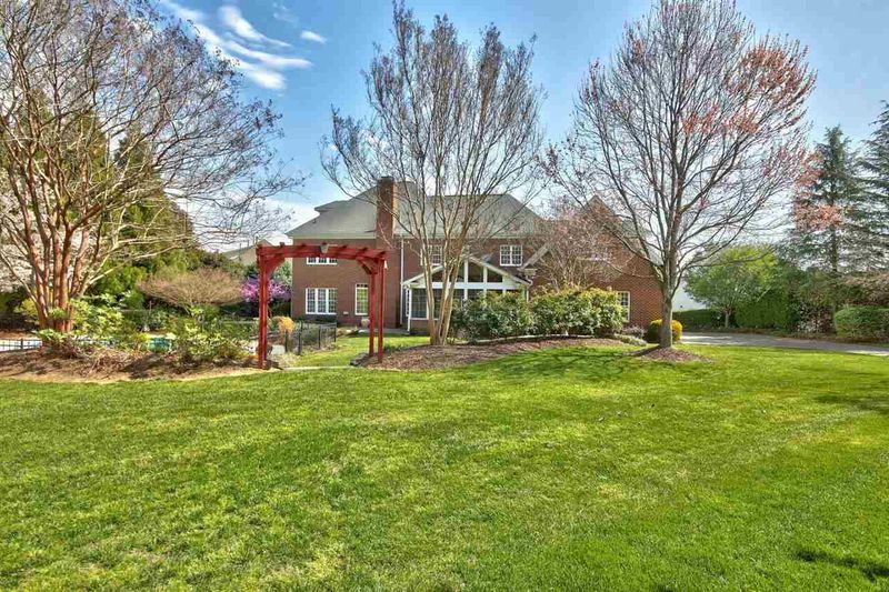 713 Evanvale Ct, Cary, NC 27518