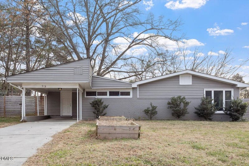 713 Friar Tuck Rd, Raleigh, NC 27610