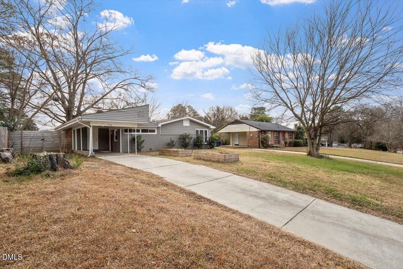 713 Friar Tuck Rd, Raleigh, NC 27610