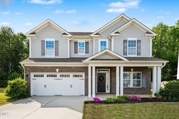 713 Harvest Point Dr, Fuquay Varina, NC 27526