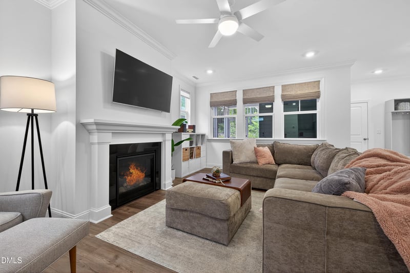 713 Longleaf Grove Ln, Knightdale, NC 27545