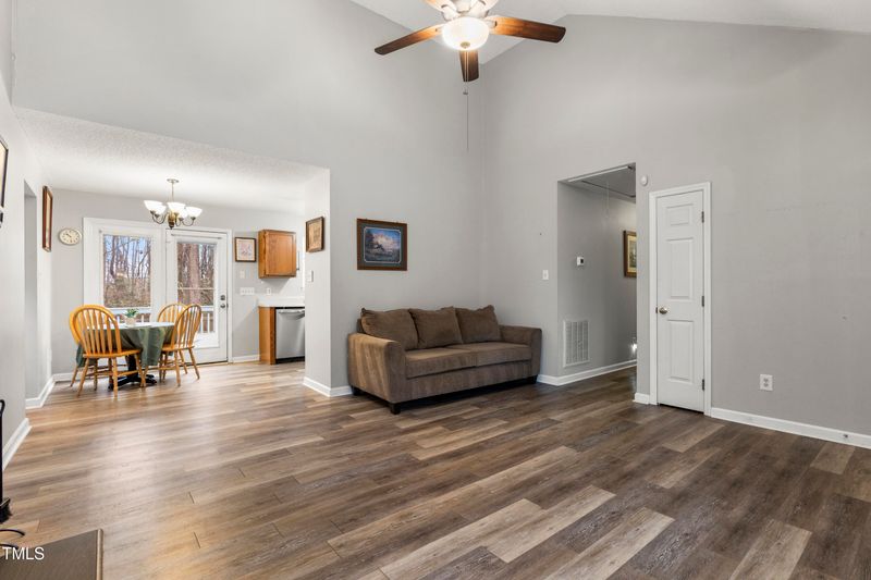 713 Maple Shade Ln, Apex, NC 27502