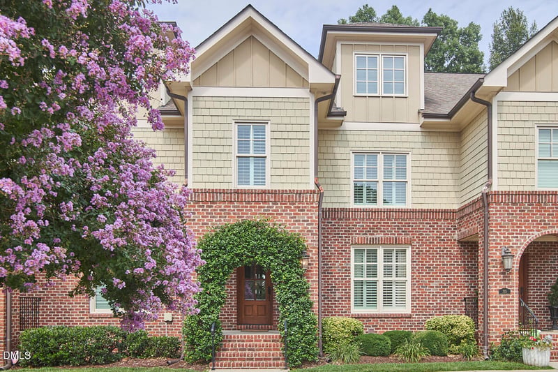 713 Mordecai Towne Pl, Raleigh, NC 27604