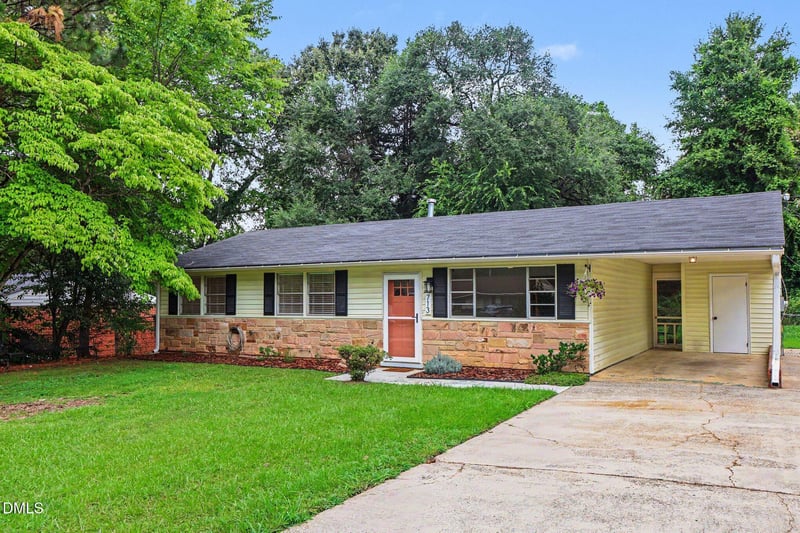 713 Newcombe Rd, Raleigh, NC 27610