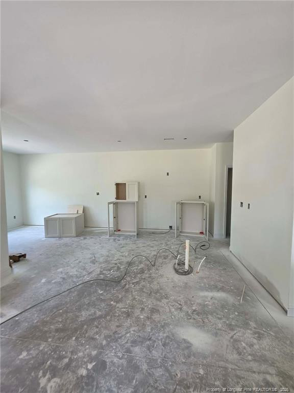 713 Porter Rd, Hope Mills, NC 28348