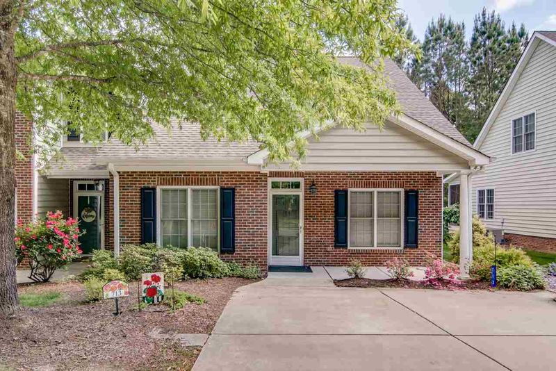 713 Quiet Woods Pl, Durham, NC 27712