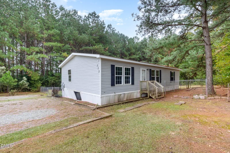 713 River Run Rd, Selma, NC 27576