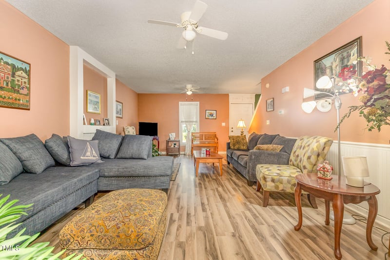 713 Saint Catherines Dr, Wake Forest, NC 27587