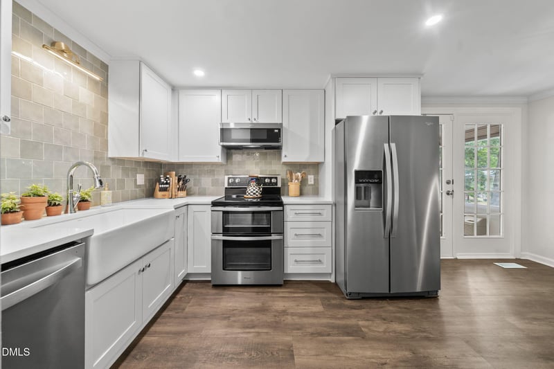 7131 Shellburne Dr, Raleigh, NC 27612