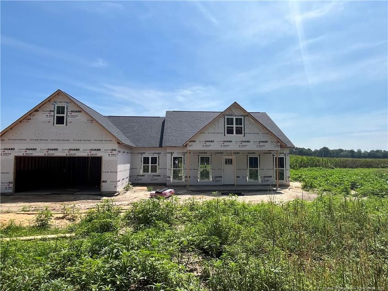 7136 Chickenfoot Rd, Fayetteville, NC 28306