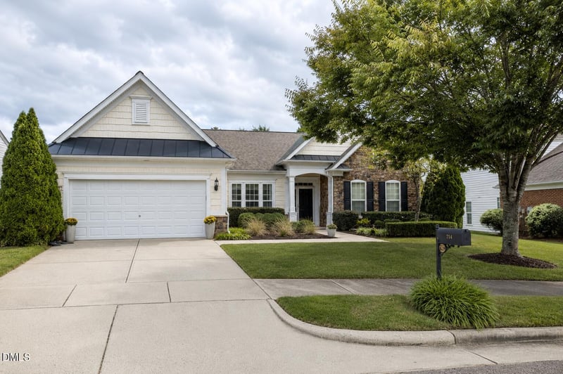 714 Arbor Brook Dr, Cary, NC 27519