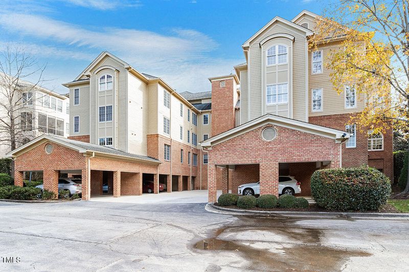 714 W Barbee Chapel Rd #714, Chapel Hill, NC 27517