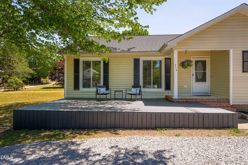 714 Brewer Ave, Wake Forest, NC 27587