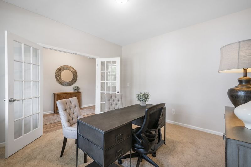 714 Briar Gate Dr, Fuquay Varina, NC 27526