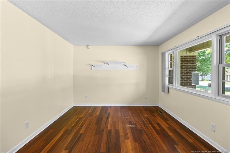 714 Bronco Ln, Fayetteville, NC 28303