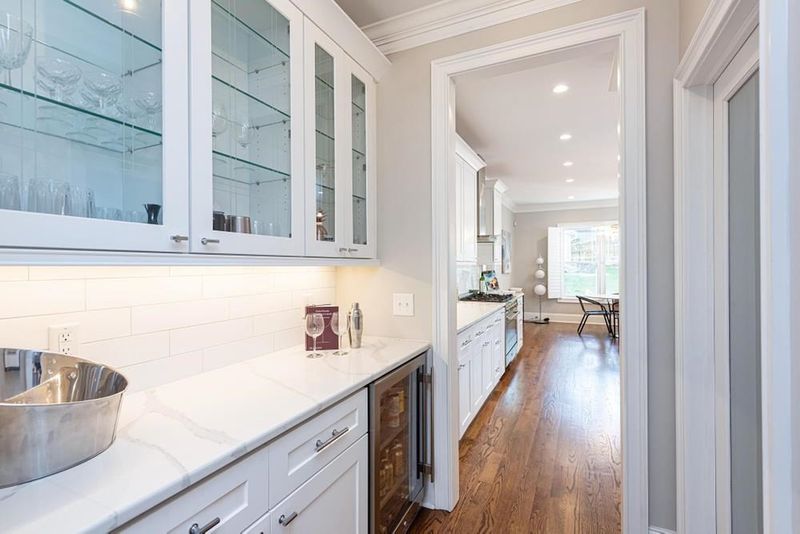 714 Edmund St, Raleigh, NC 27604