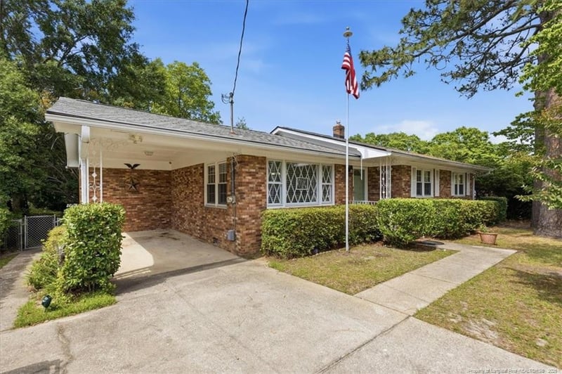 714 Eugene St, Fayetteville, NC 28306