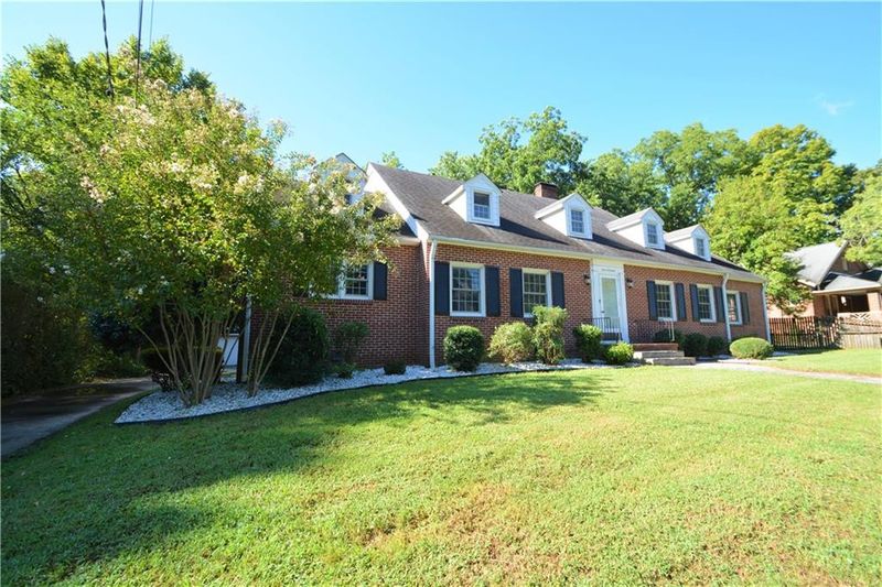 714 W Front St, Burlington, NC 27215