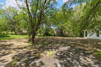 714 Harriett St, Henderson, NC 27536