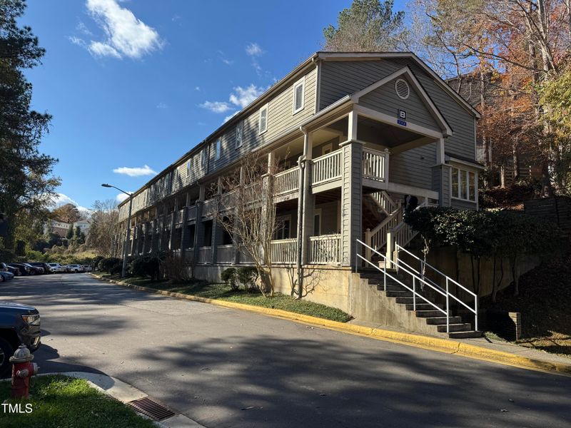 714 Martin Luther King Blvd #B15, Chapel Hill, NC 27514